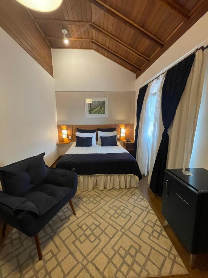 Hotel Aromas De Penedo 佩尼多 外观 照片